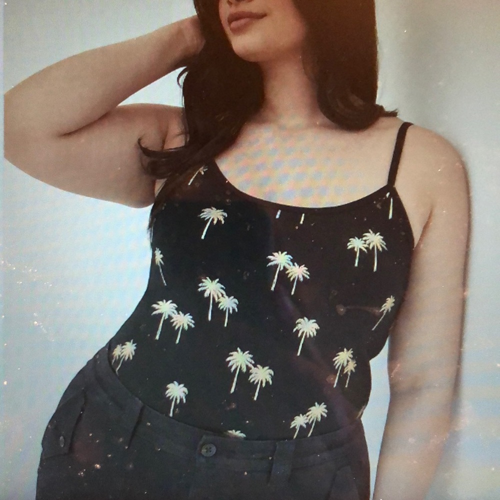 TORRID NWT black foxy cami with gold Palm Trees size 2X CUTE!!!!!!!!